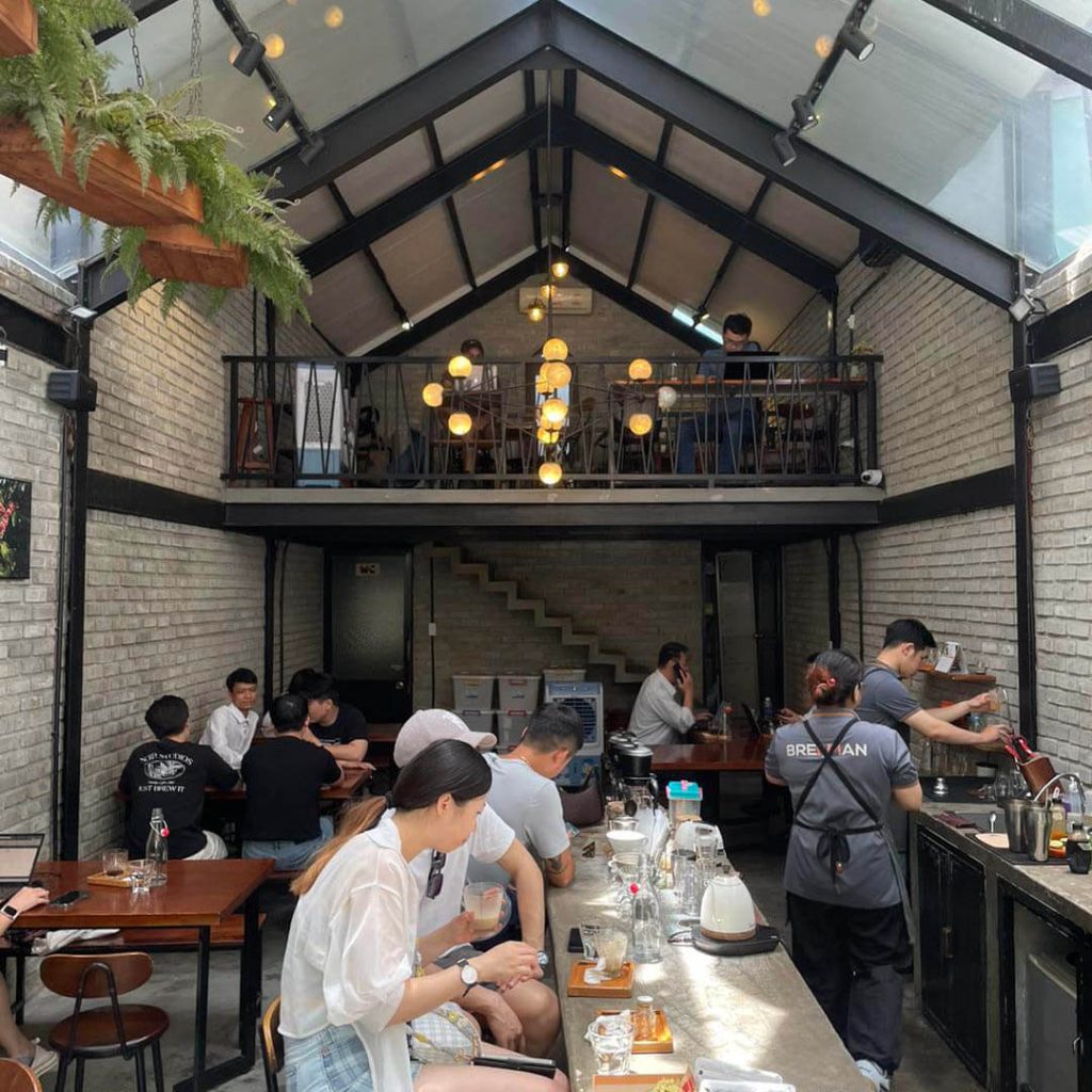 Locations 6 brewman coffee khong gian 5