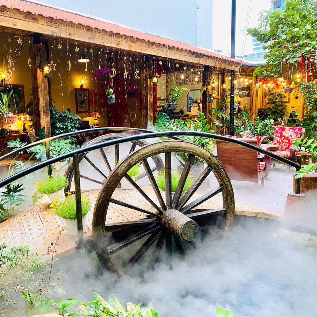 Locations 7 cafe phuong cover