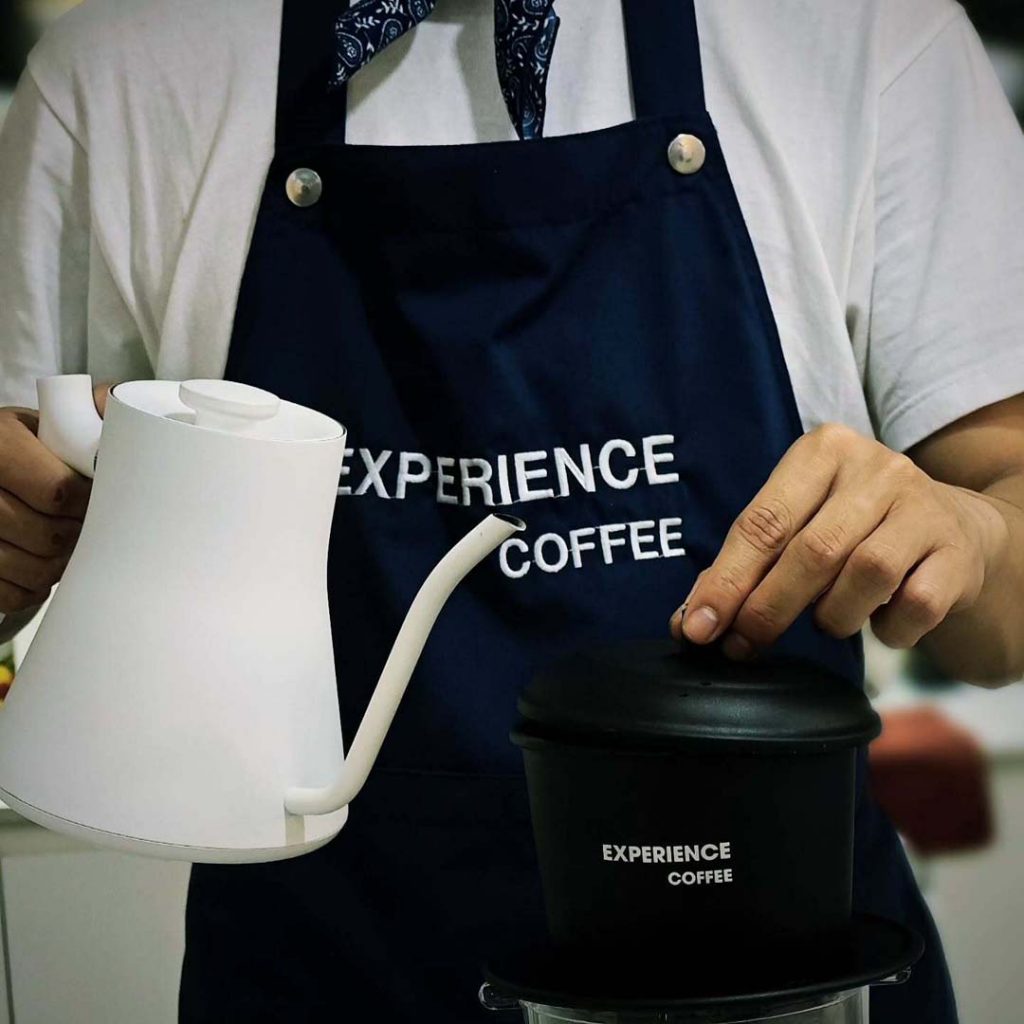 Locations 5 experience coffee khong gian 6