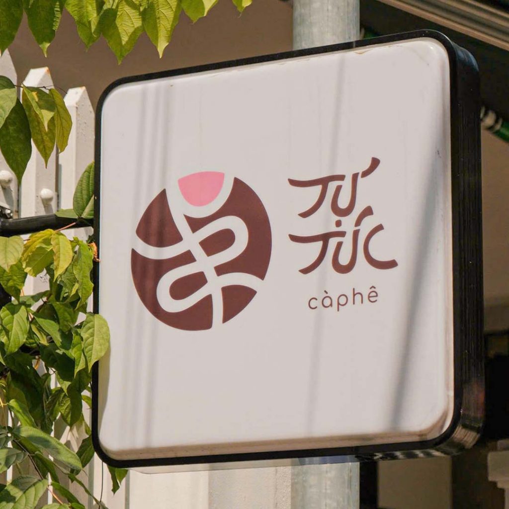 Locations 10 tu tuc cafe cover